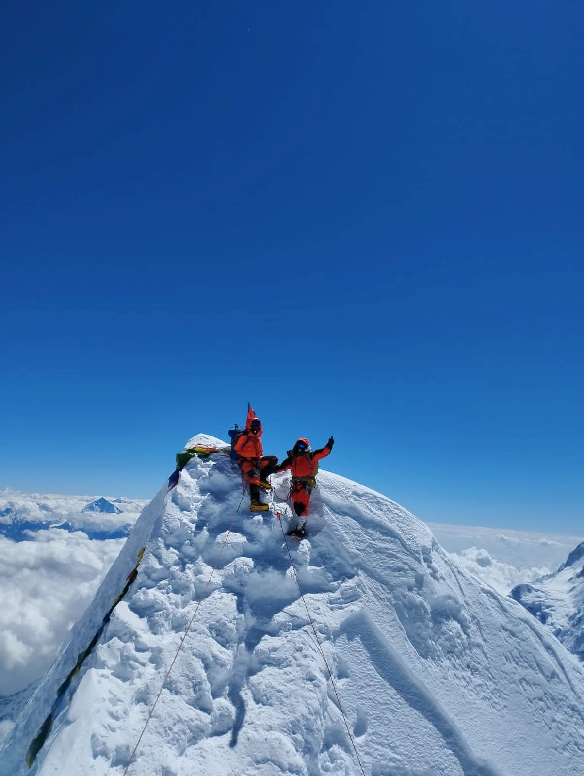 Climbers on the Manaslu expedition (8,163m) in Nepal during a high altitude Himalayan ascent