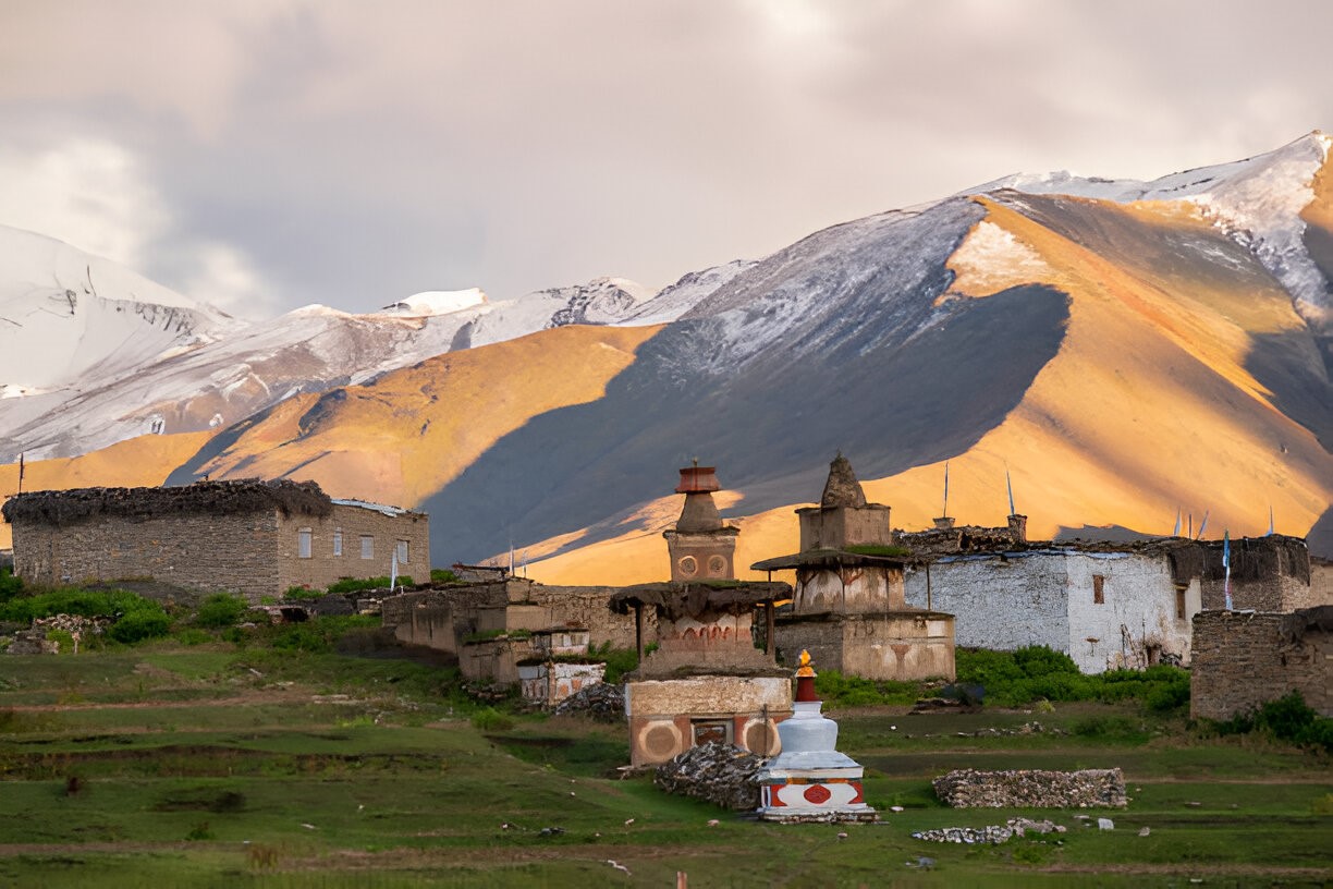Mustang to Dolpo camping trek