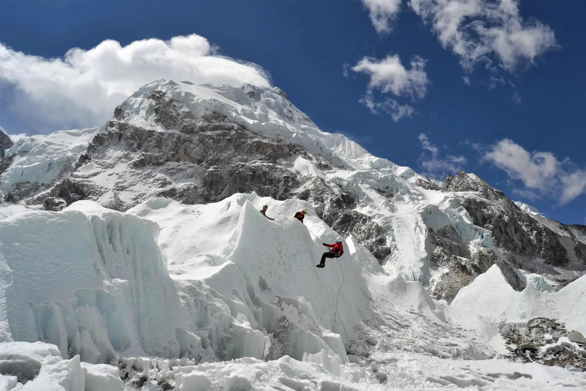 High altitude mountaineering course in the Himalayas with practical skill training